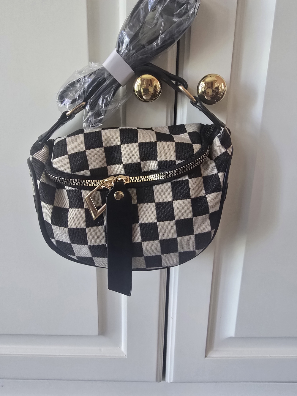 Black & Cream Checker Crossbody Bag - Women's Shoulder Bag